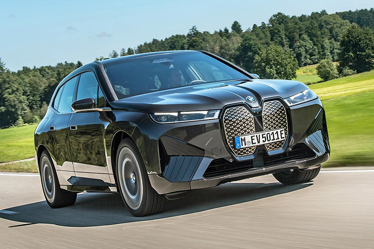 BMW iX