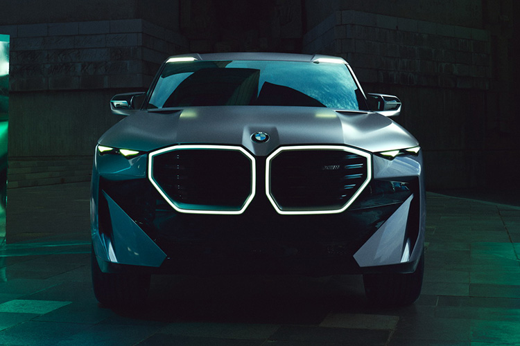 Гибридный прототип BMW XM