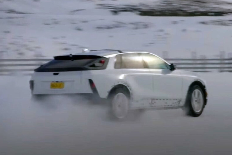 Cadillac Lyriq предсерийные тесты