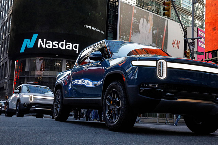 Rivian R1T биржа Nasdaq