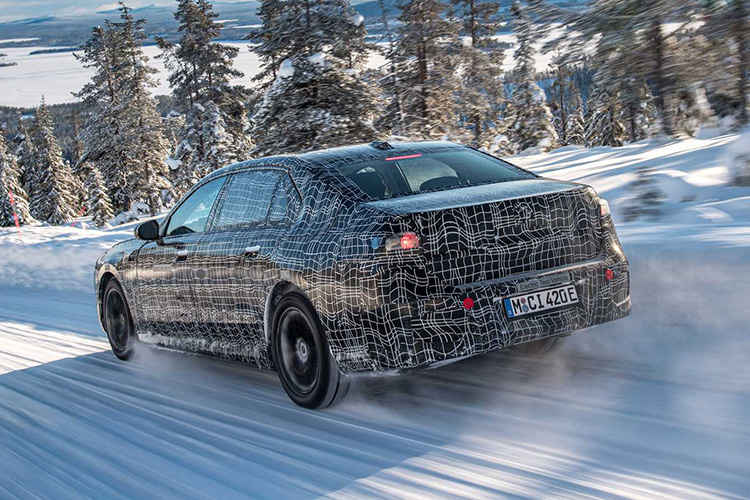 BMW i7 на испытаниях в Швеции