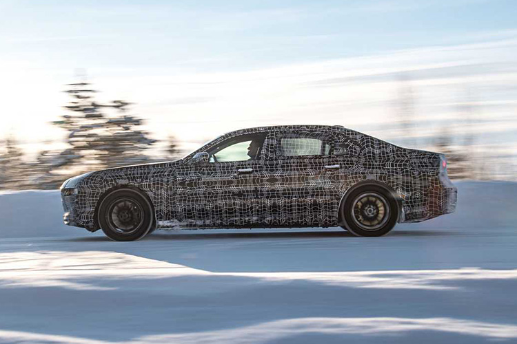BMW i7 на испытаниях в Швеции