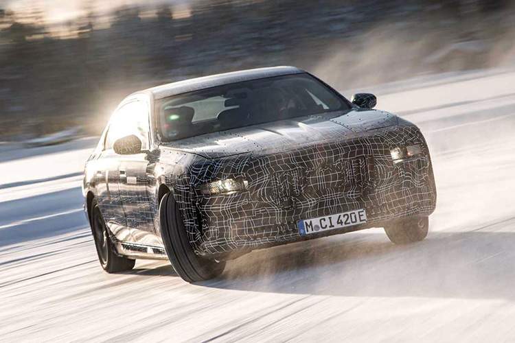 BMW i7 на испытаниях в Швеции