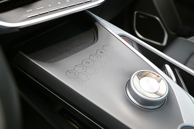 Geely Geometry C в Беларуси