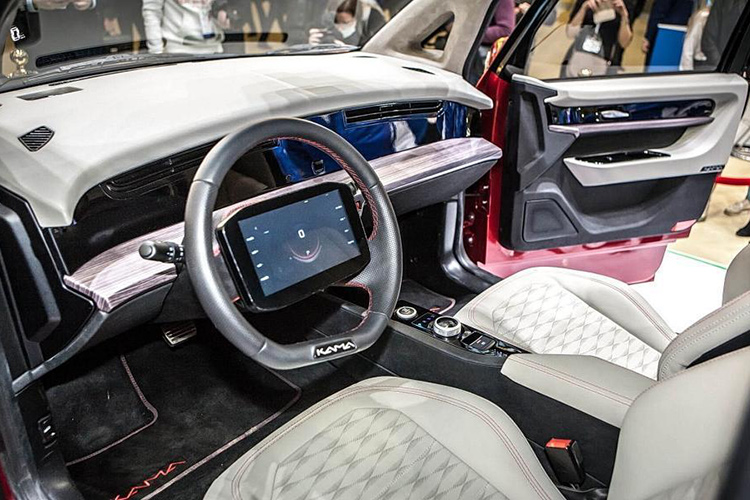 электромобиль Кама-1 интерьер
