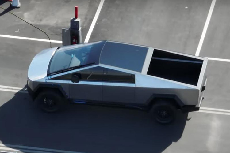 Tesla Cybertruck Фримонт