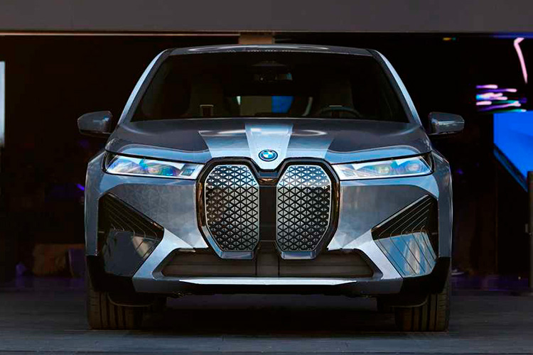 BMW iX Flow concept