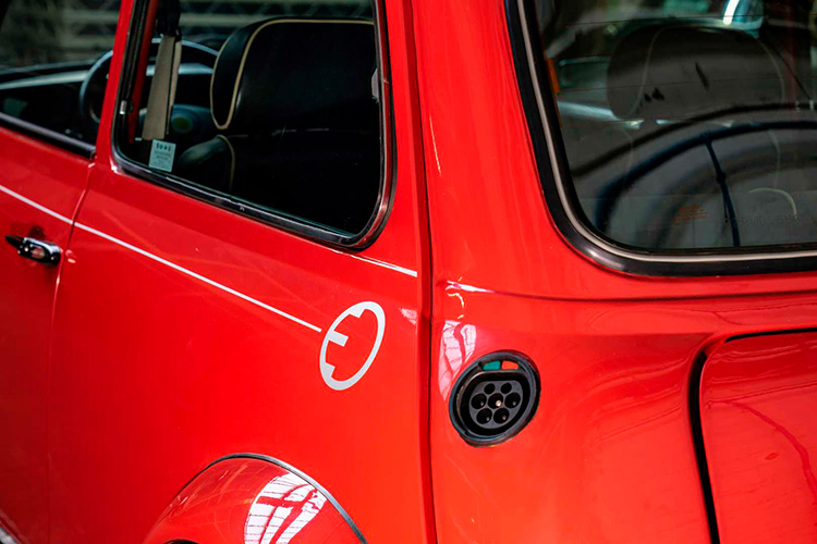 проект Mini Recharged