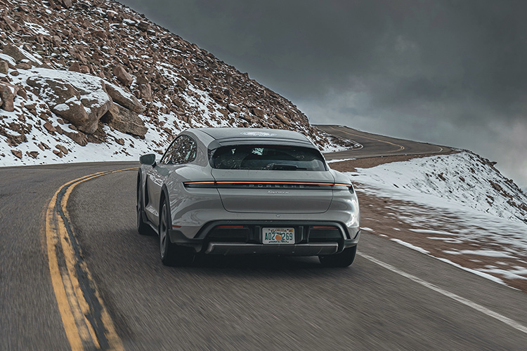 Porsche Taycan Cross Turismo новый рекорд Гиннеса