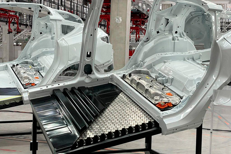 кузов кроссовера Tesla Model Y с интегрированными ячейками 4680
