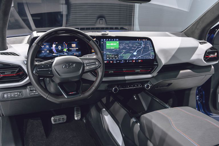 Chevrolet Silverado EV интерьер