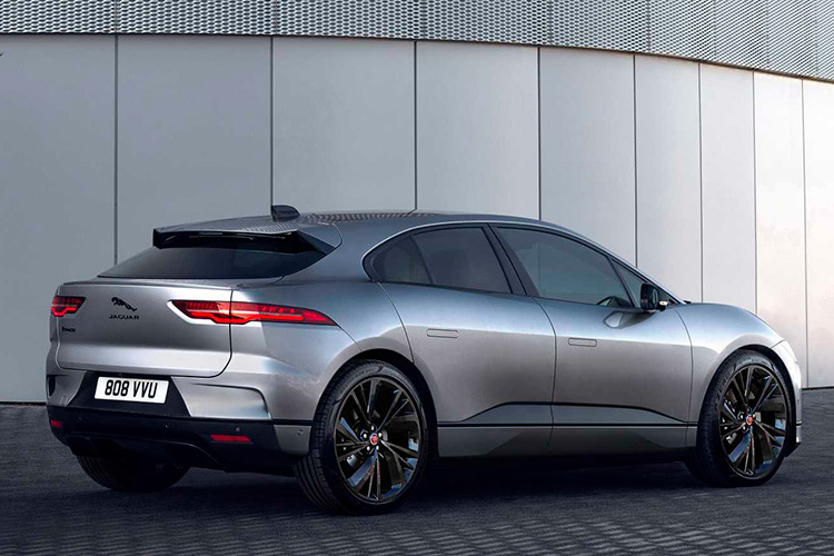 Jaguar I-Pace 2022 с голосовым ассистентом Amazon Alexa