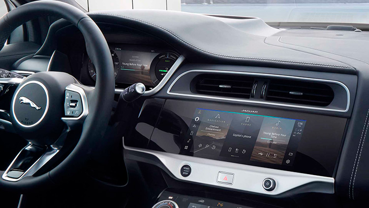Jaguar I-Pace 2022 с голосовым ассистентом Amazon Alexa