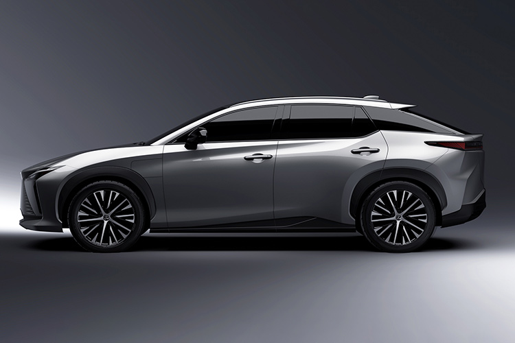 Электрический кроссовер Lexus RZ 450e