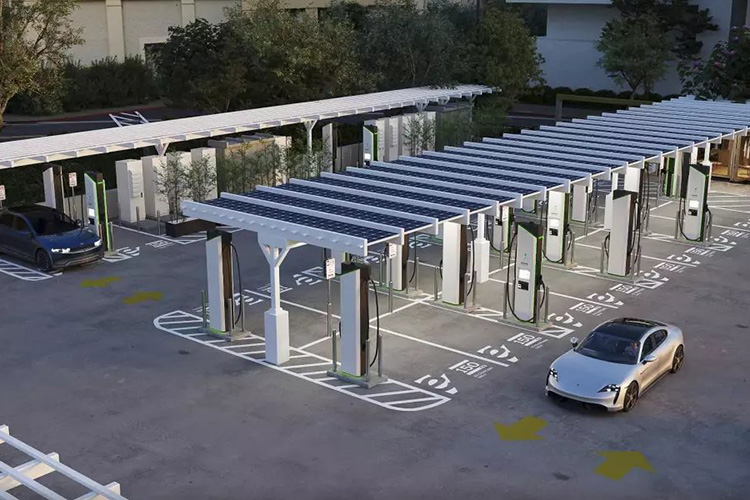 Electrify America электрозаправки с лаунж-зонами и солнечными батареями
