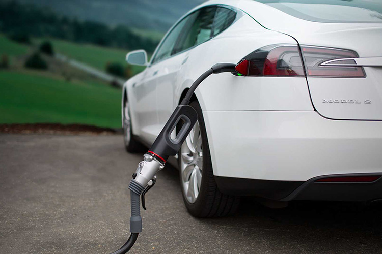 Tesla Model S зарядка