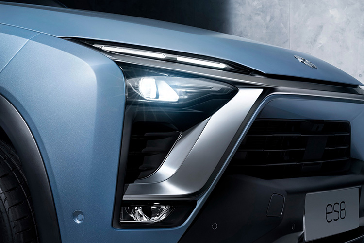 NIO ES8