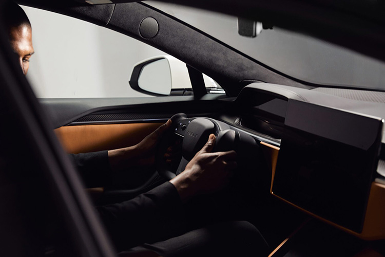 Tesla Unplagged Performance Interior Von Holzhausen