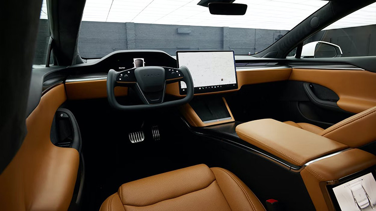Von Holzhausen Фон Хольцхаузен перетяжка салона Tesla