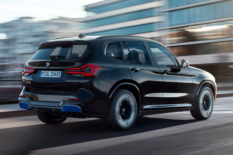 BMW iX3