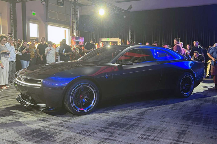 Dodge Charger Daytona SRT концепт