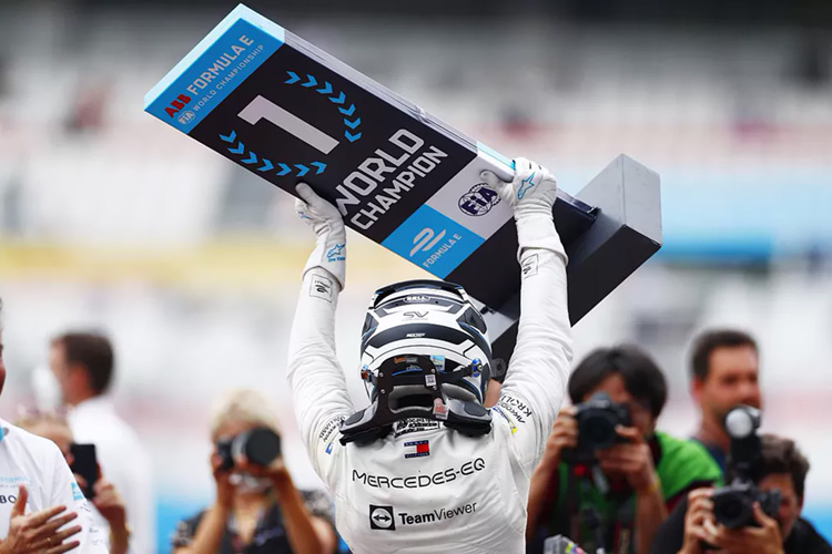 Стоффель Вандорн Mercedes Формула E чемпион 2022