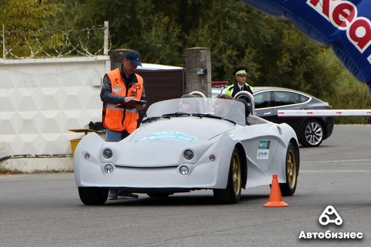Белорусский электрический спорткар Electro Roadster