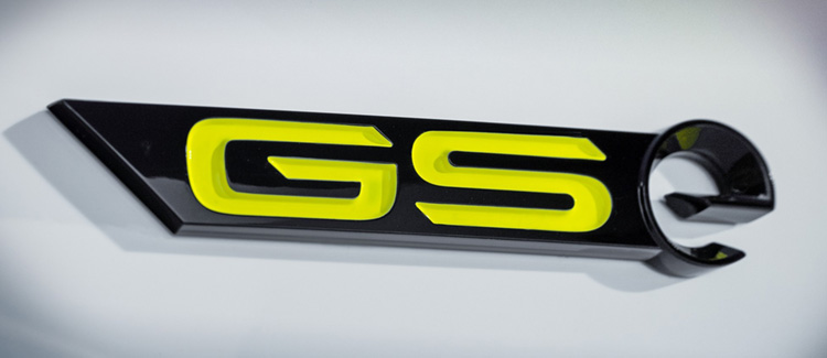Эмблема Opel GSe