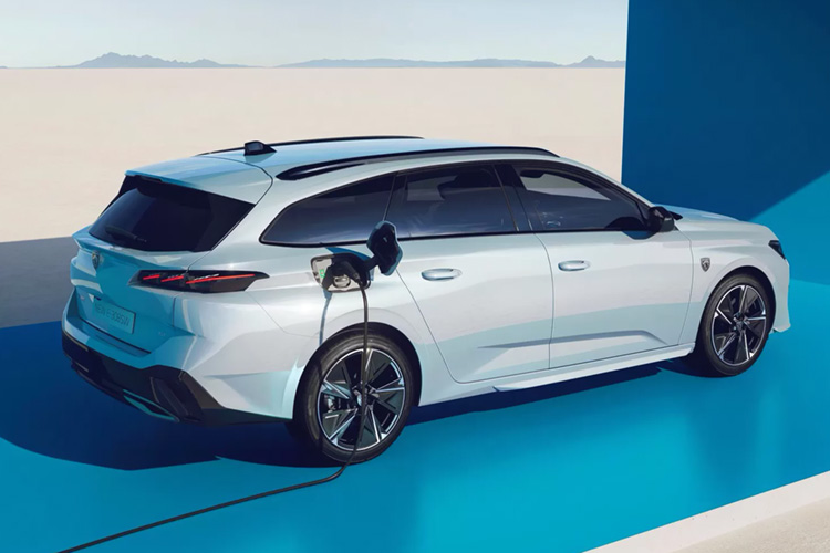 Peugeot E-308