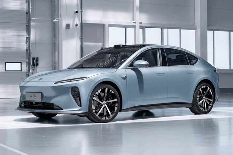 Nio ET5