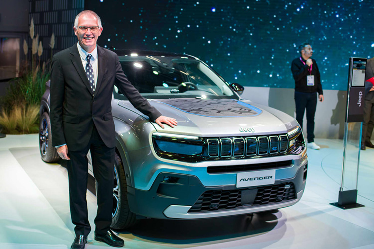 Карлос Таварес Jeep Avenger