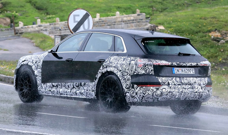 Audi Q8 e-tron шпионские фото