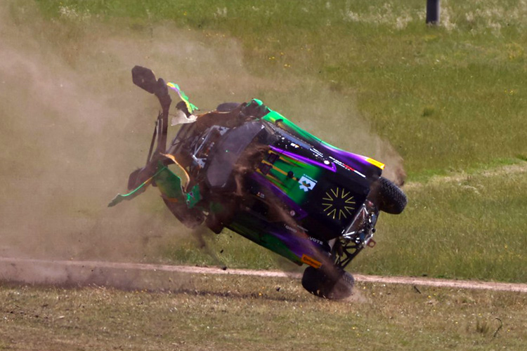 Авария: Кристина Гутьеррес, Себастьен Леб, Team X44