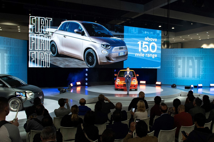 Fiat 500e в Лос-Анджелесе