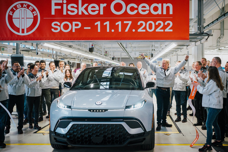 началось серийное производство электрических кроссоверов Fisker Ocean