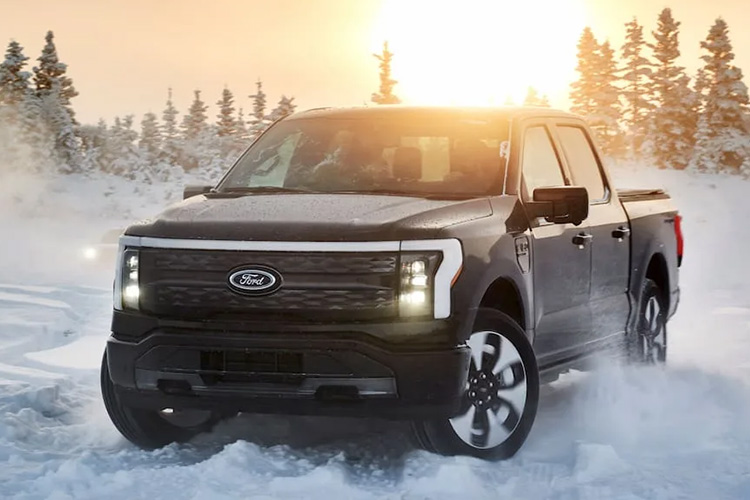 Ford F-150 Lightning испытания зимой