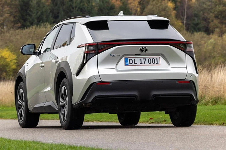 Toyota bZ4X провалил испытания на запас хода