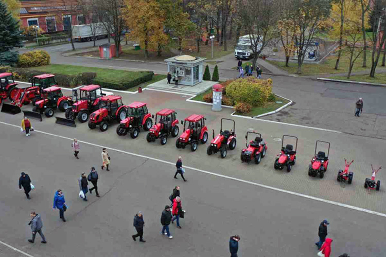 Тракторы Беларус