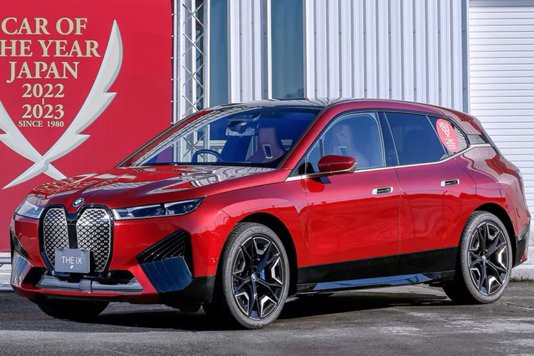 BMW iX