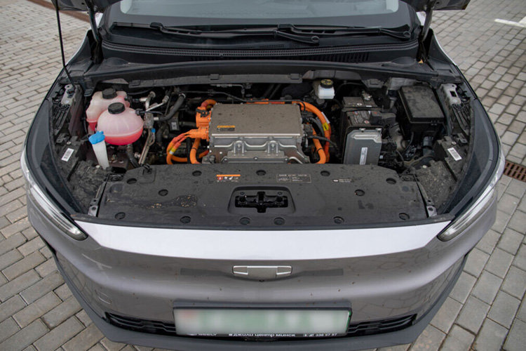Geely Geometry C