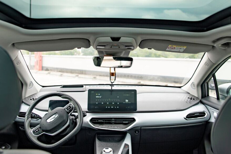Geely Geometry C