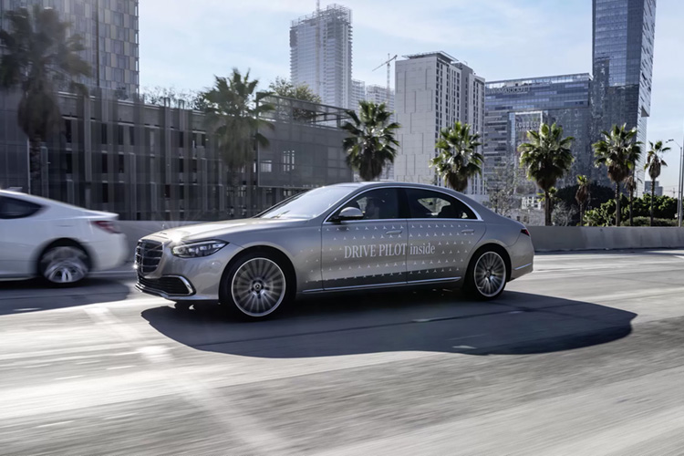 Mercedes Drive Pilot
