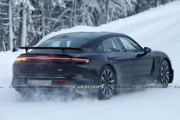 Porsche Taycan трёхмоторный