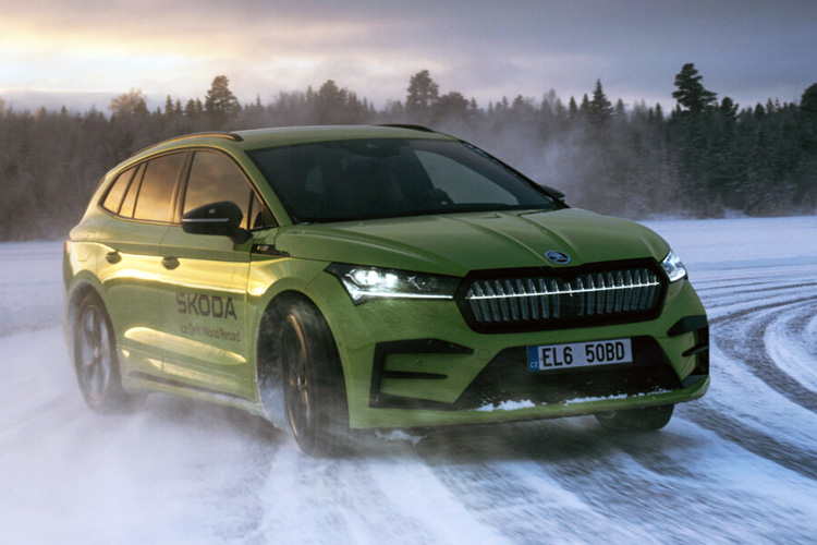 Skoda Enyaq RS установил рекорд Гиннесса по дрифту