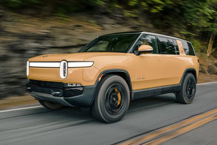Rivian R1S