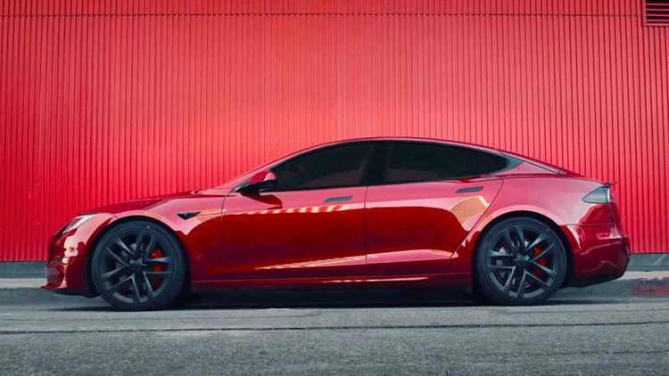 Tesla Model S Ultra Red