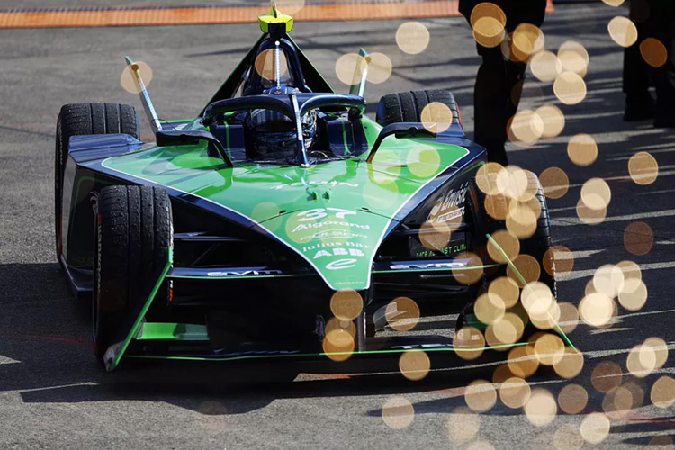 Ник Кэссиди, Envision Racing, Jaguar I-TYPE 6, победитель гонки