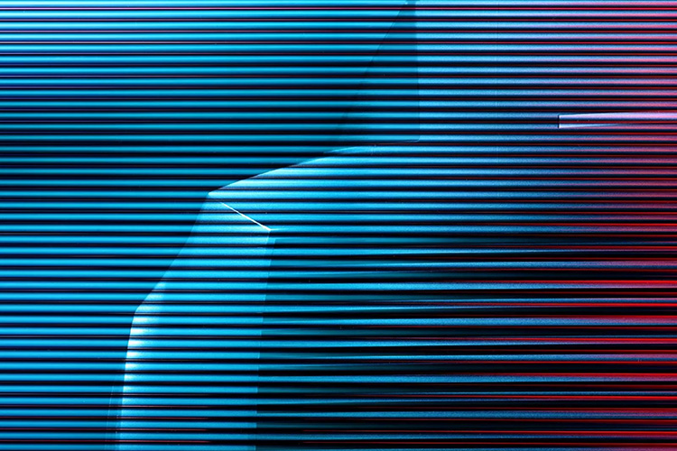 Тизер первой электрической лакшери-модели Jaguar