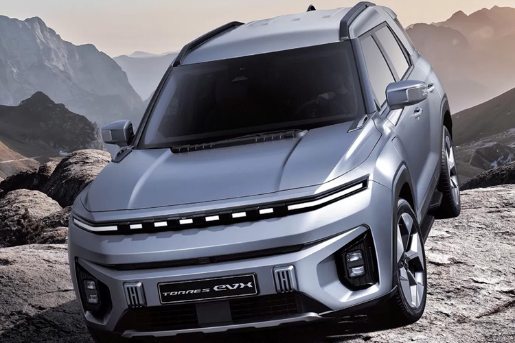 KG Mobility Torres EVX