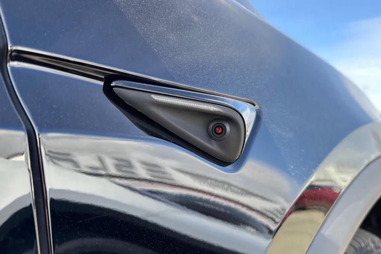 камера Tesla